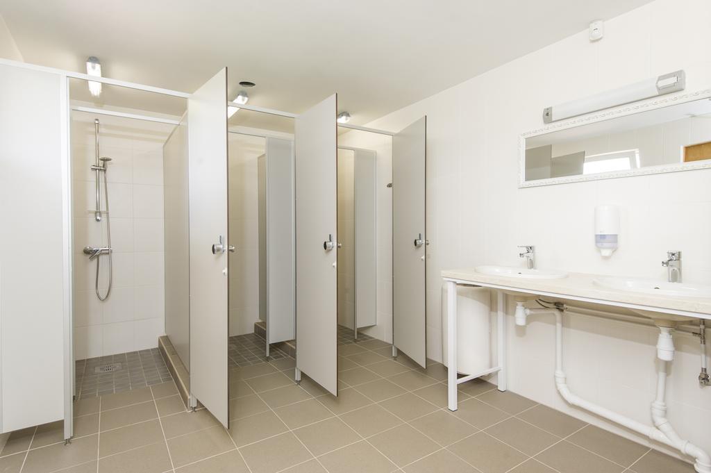 Vanamoisa Caravan Park Сауэ Номер фото